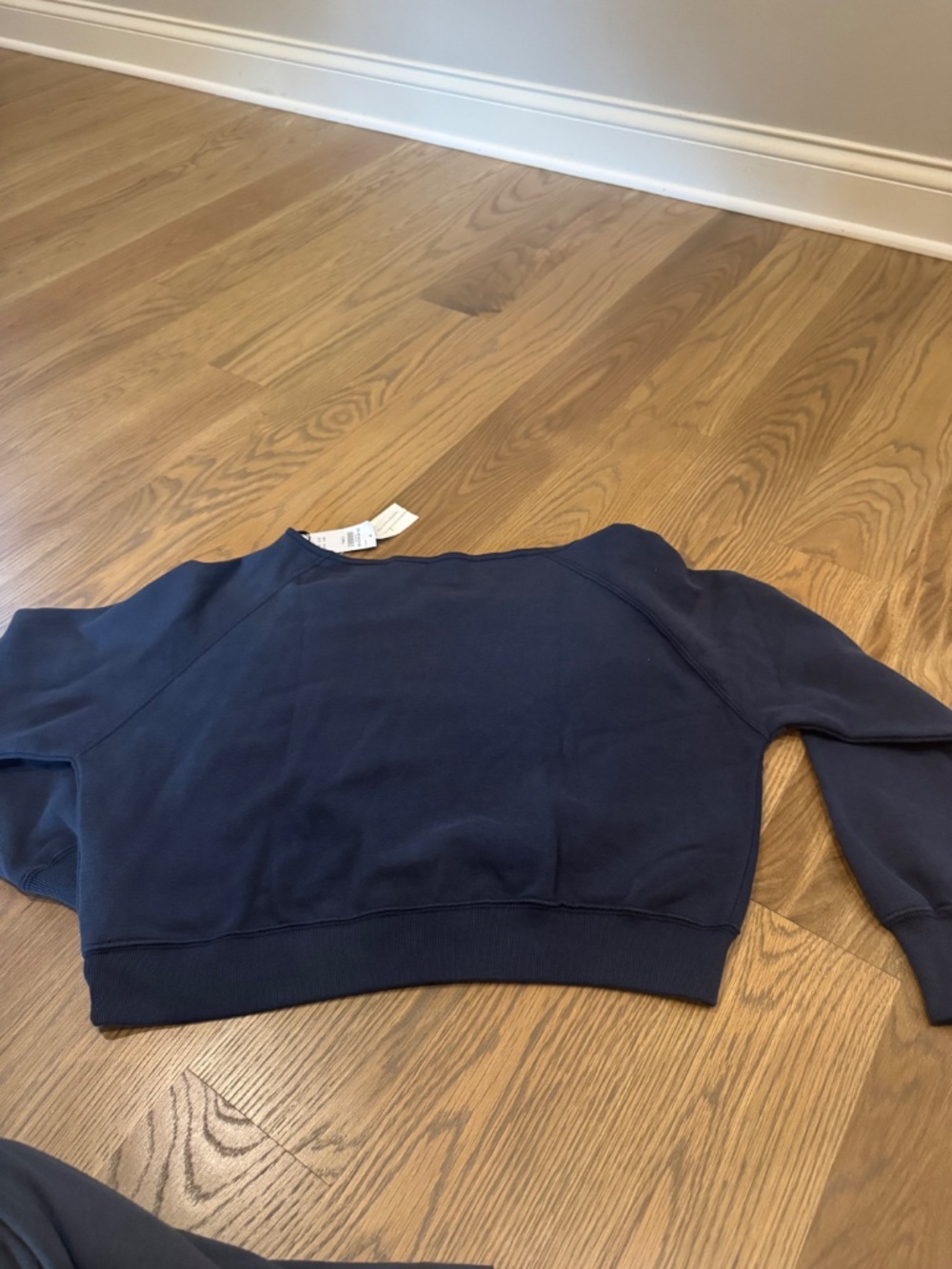 Hollister off the shoulder blue Huskies sweatshirt size XS - Picture 5 of 6